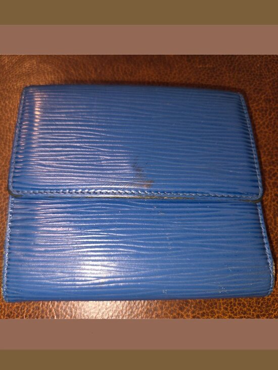 Louis Vuitton Handbags - Louis Vuitton Elise Compact Wallet - Toledo Blue Epi - See Callouts
